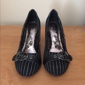 Naughty Monkey Pinstripe Pumps - Size 8.5